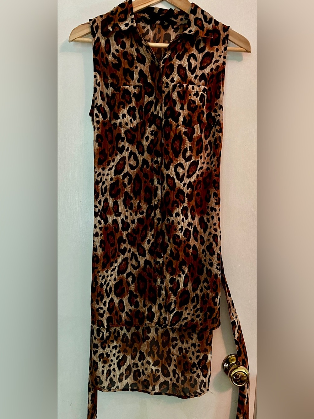 Sheer, sleeveless animal print, bi-level shirt